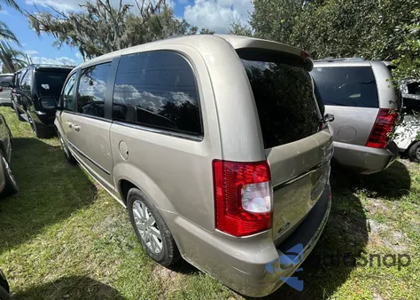 2016 Chrysler Town & Country Touring z USA, uszkodzony, nr VIN 2C4RC1BG1GR259868